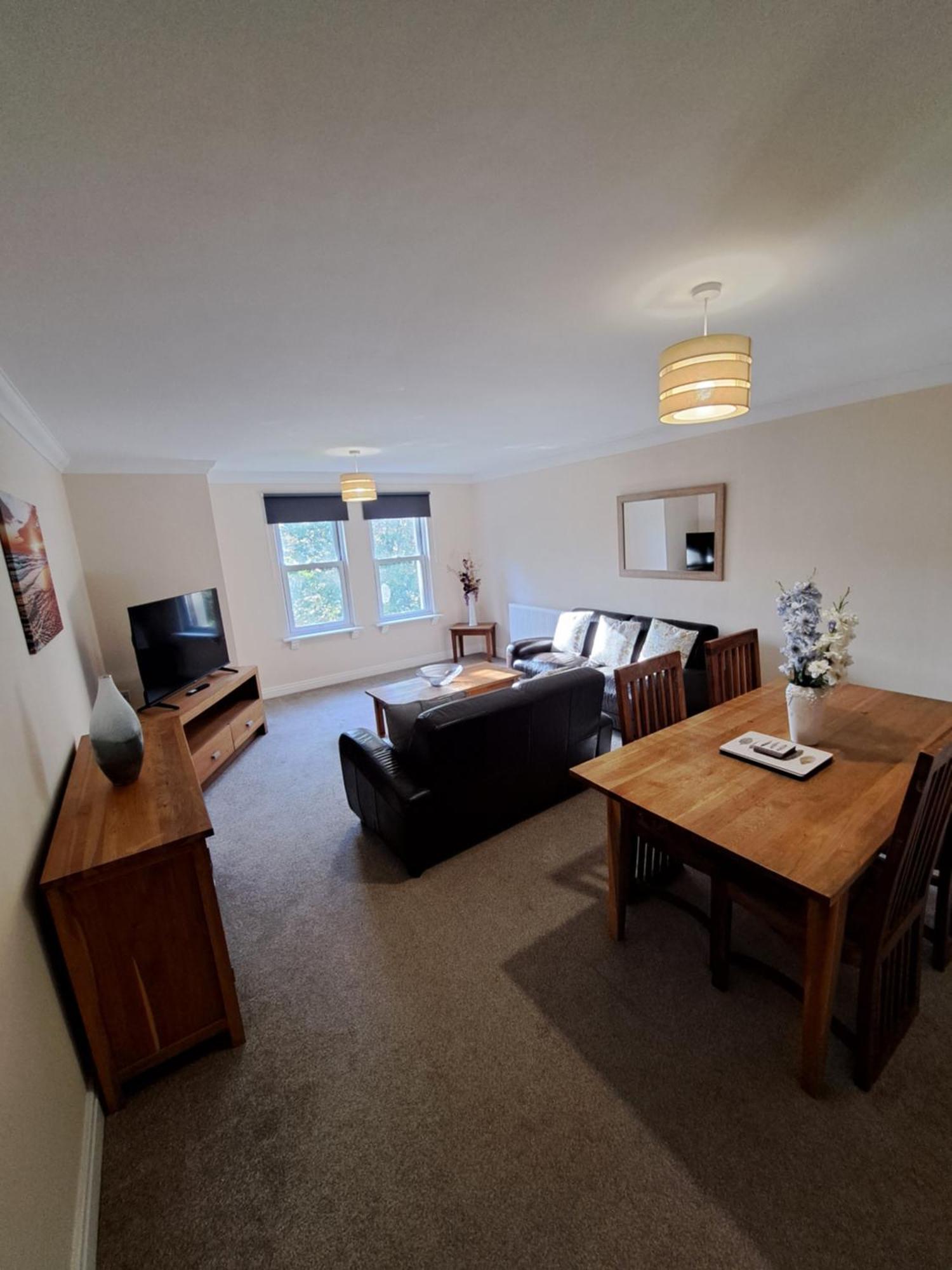 The Elms Apartments Ramsey Isle Of Man Uk מראה חיצוני תמונה