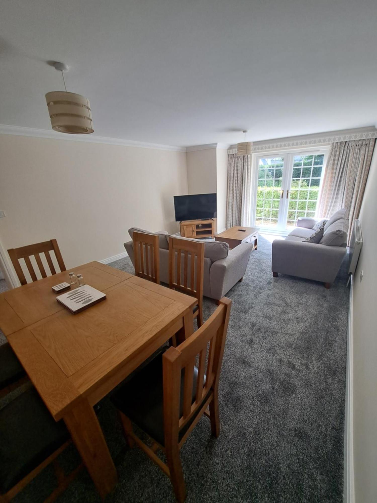 The Elms Apartments Ramsey Isle Of Man Uk מראה חיצוני תמונה