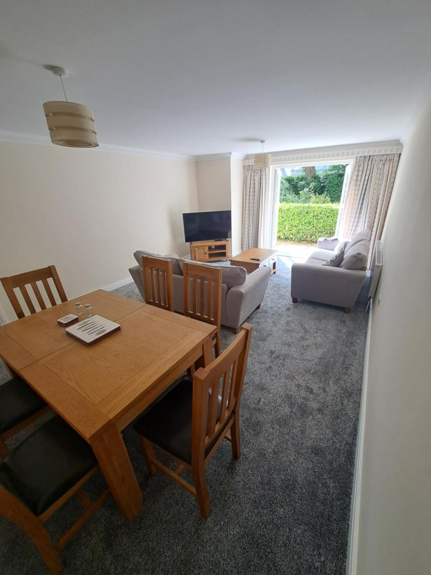 The Elms Apartments Ramsey Isle Of Man Uk מראה חיצוני תמונה